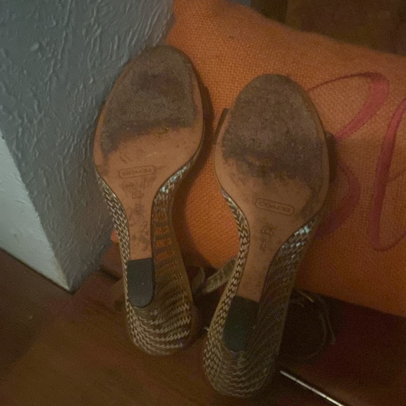 Beautiful Coach wedge heels - Picture 4 of 7